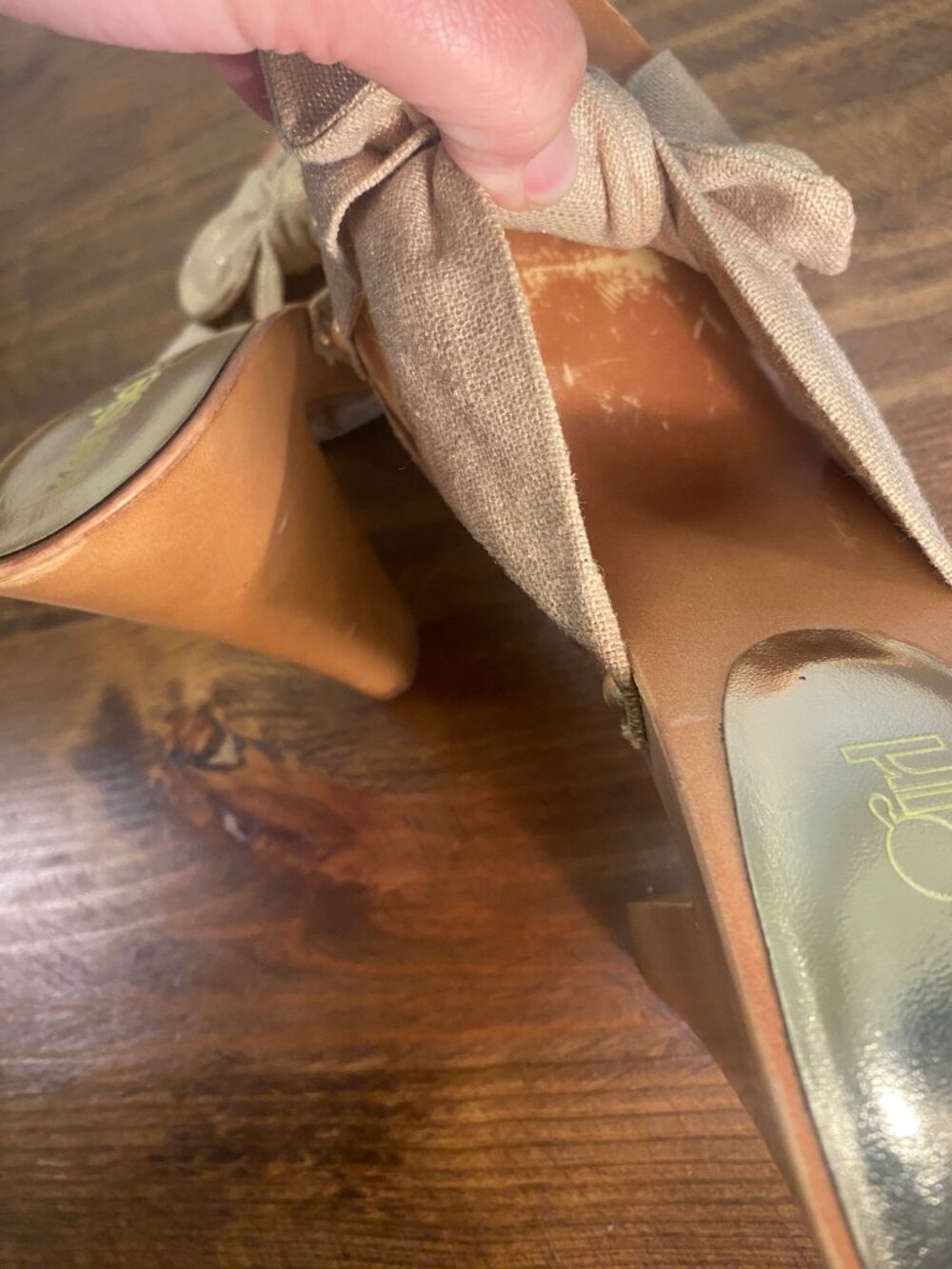 Kensie Girl - Jett Bow Platform Mule Heeled Sandals - Tan/Gold Flecked - 8.5 - Picture 8 of 12
